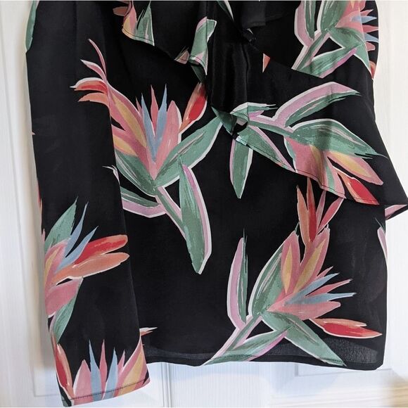 Tucker Assymetical Ruffle Tank Birds of Paradise in Crepe de Chine Silk Floral - Picture 3 of 8